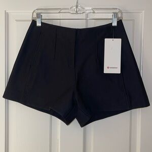 Lululemon Utilitech Relaxed-Fit HR Short 3.5” Size 4